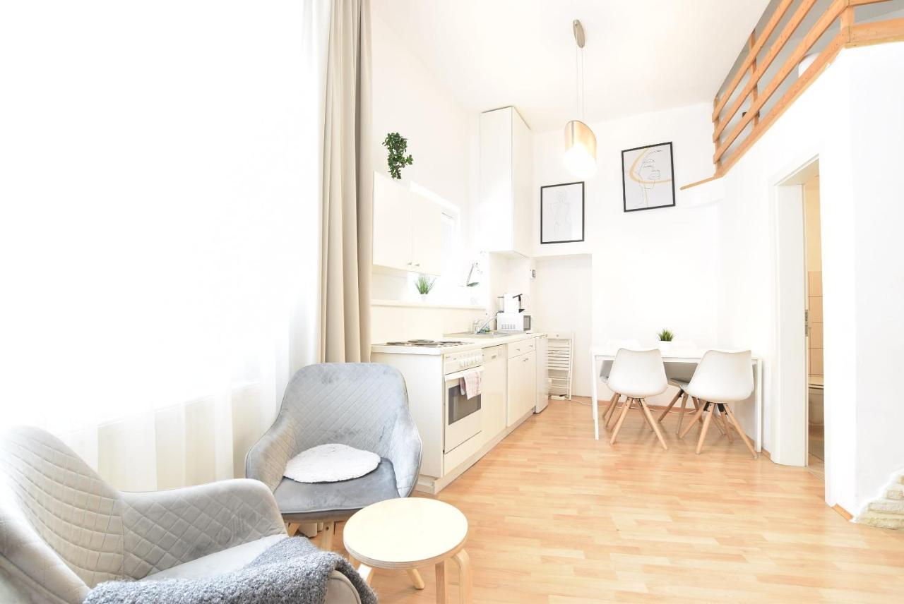 Hidden Gem In Central Innsbruck With Free Parking Exterior photo