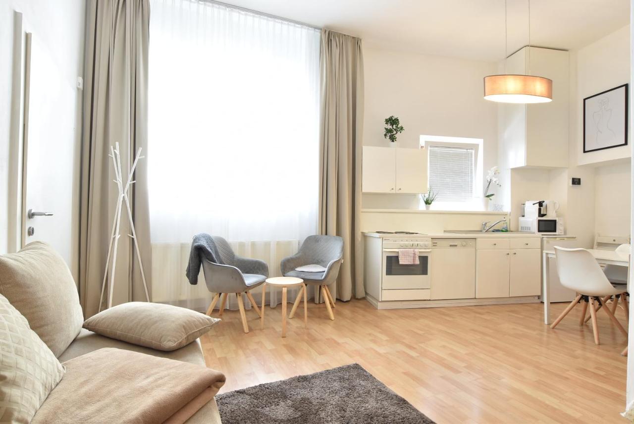 Hidden Gem In Central Innsbruck With Free Parking Exterior photo